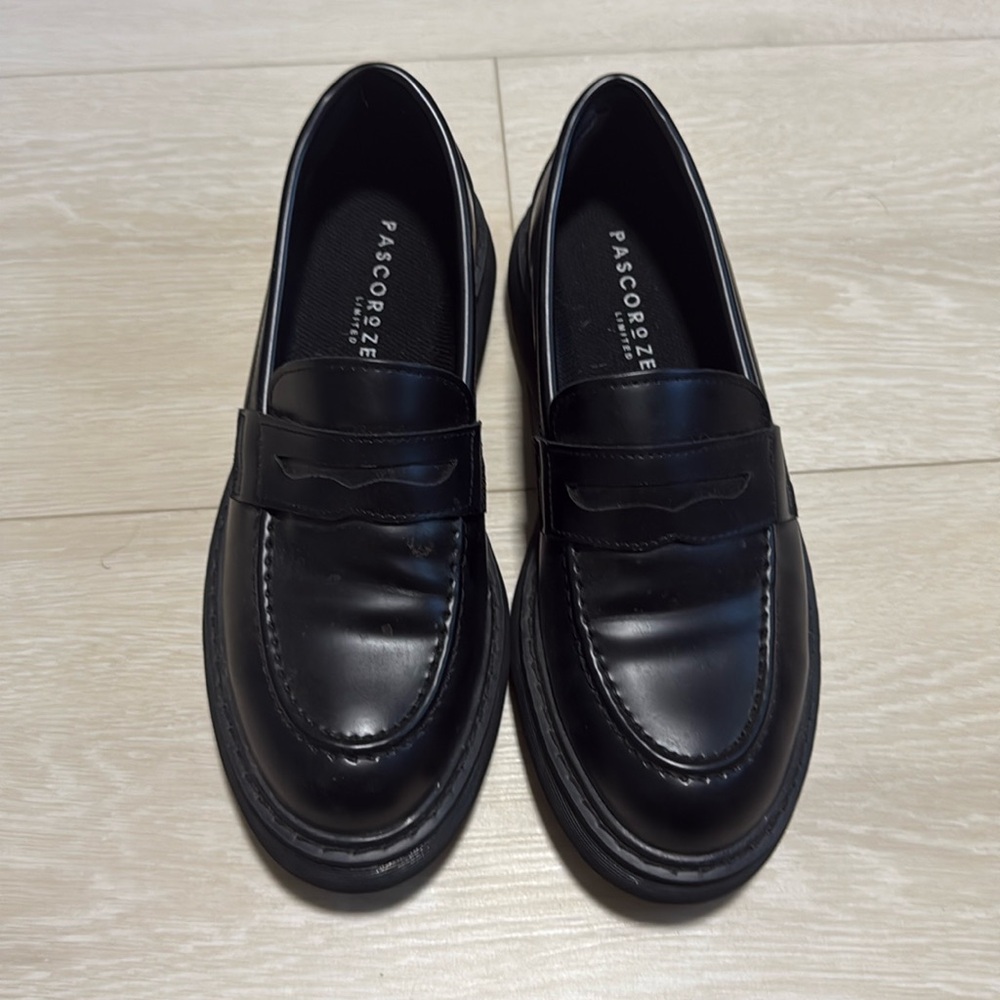 3/$10 Pascorozen Black Slip on Loafers